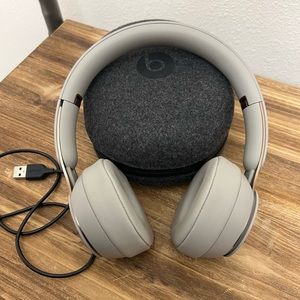 Beats Solo Pro Headphones